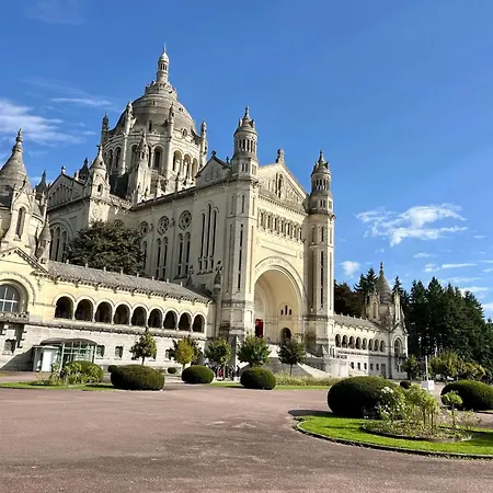 Neuf Avec Terrasse - Proche Centre & Gare Lisieux